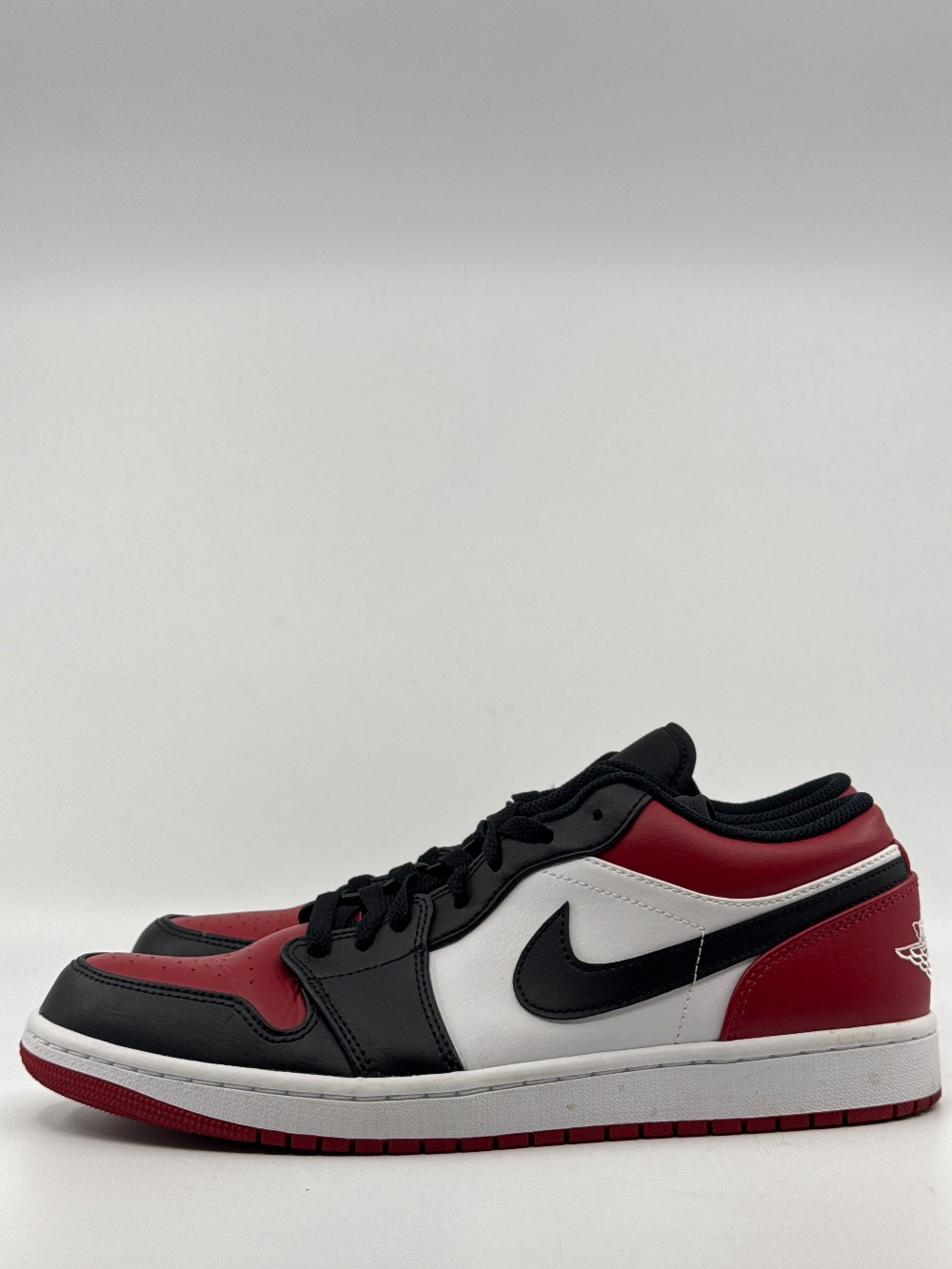 *USED* AJ 1 LOW - BRED TOE