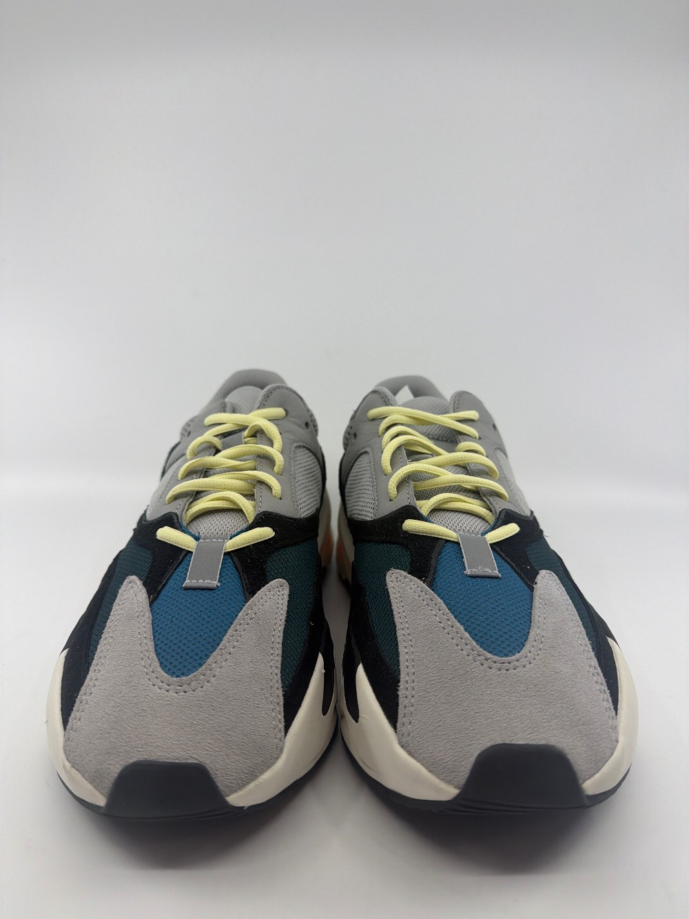 *USED* YEEZY 700 - WAVE RUNNER