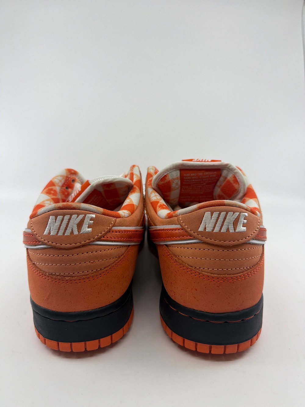 *USED* NIKE SB DUNK LOW X CONCEPTS - ORANGE LOBSTER (SPECIAL BOX)