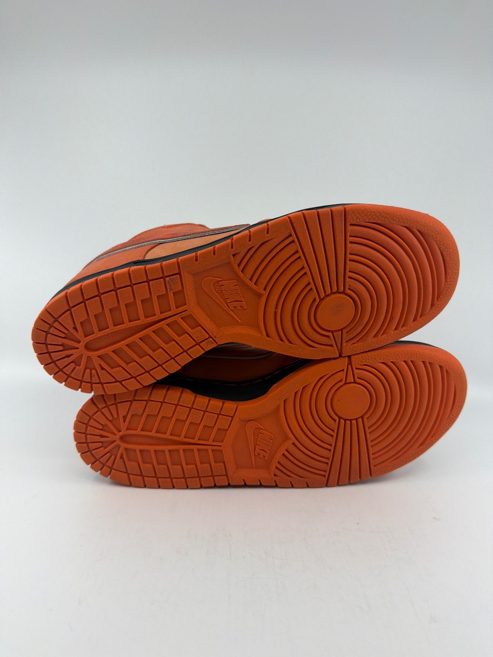 *USED* NIKE SB DUNK LOW X CONCEPTS - ORANGE LOBSTER (SPECIAL BOX)