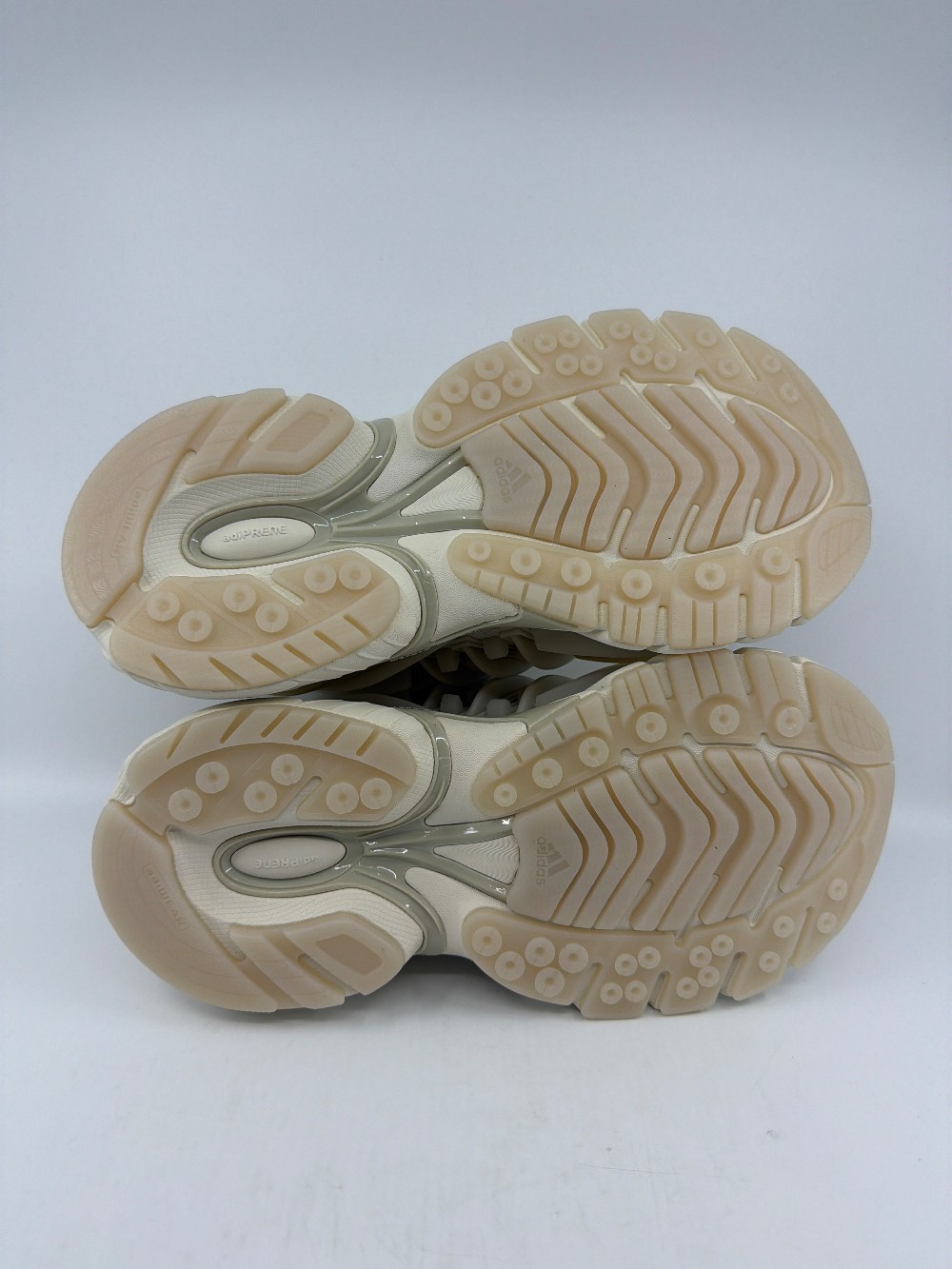 ADIDAS X PHARRELL WILLIAMS JELLYFISH - WHITE