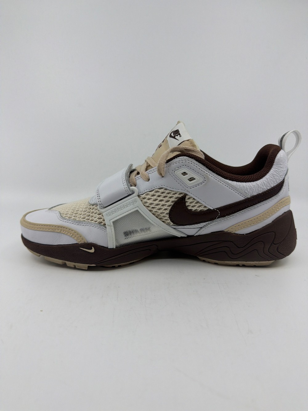 *USED* NIKE ZOOM FIELD JACK X TRAVIS SCOTT - LIGHT CHOCOLATE