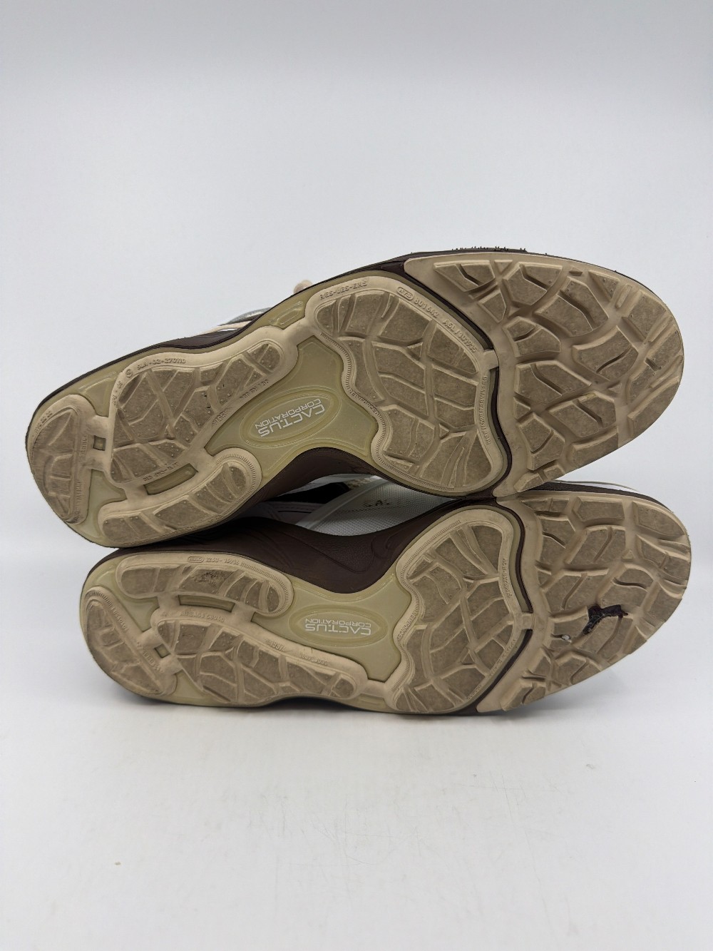 *USED* NIKE ZOOM FIELD JACK X TRAVIS SCOTT - LIGHT CHOCOLATE