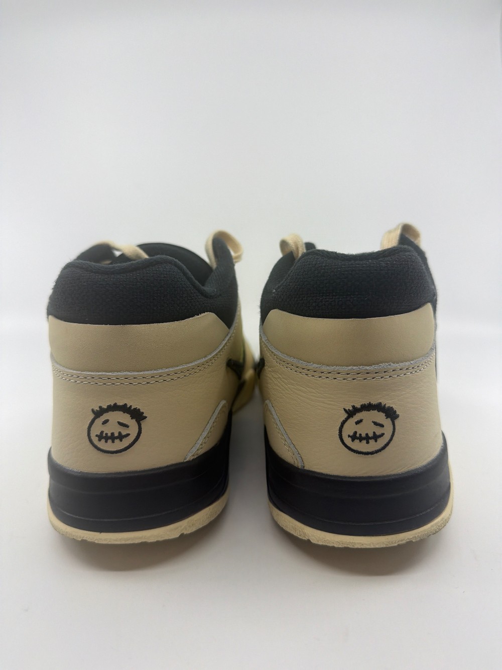 *USED* JORDAN X TRAVIS SCOTT JUMPMAN JACK - BRIGHT CACTUS
