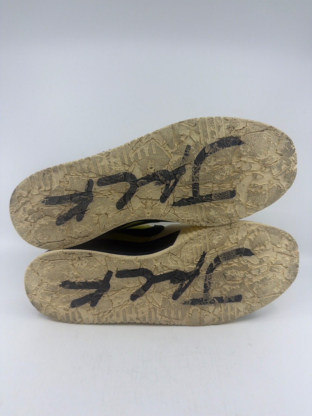 *USED* JORDAN X TRAVIS SCOTT JUMPMAN JACK - BRIGHT CACTUS