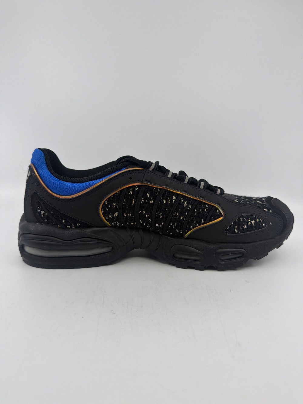 *USED* NIKE AIR MAX TAILWIND 4 X SUPREME - BLACK