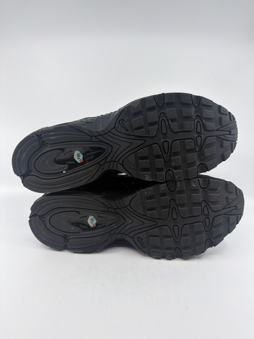 *USED* NIKE AIR MAX TAILWIND 4 X SUPREME - BLACK