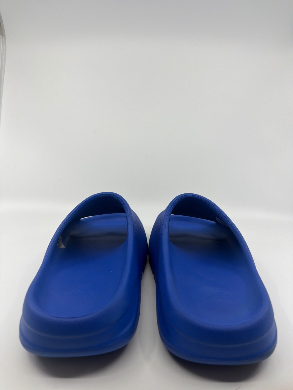 *VNDS* YEEZY SLIDE - AZURE