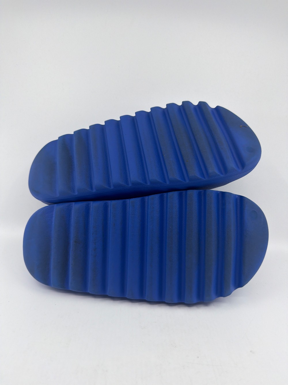 *VNDS* YEEZY SLIDE - AZURE