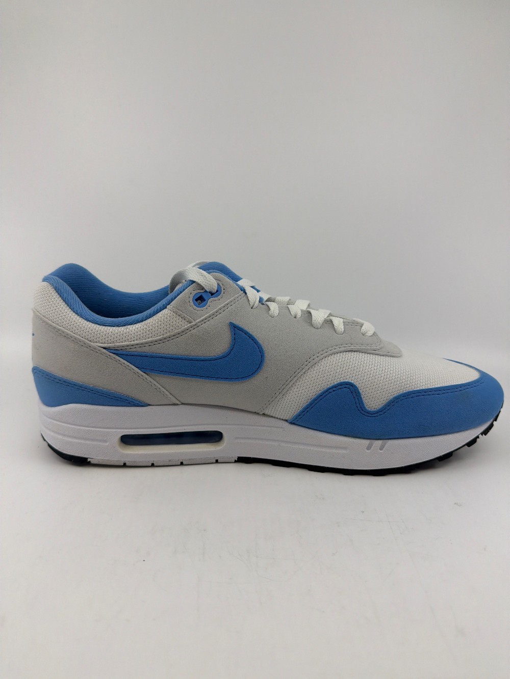*USED* NIKE AIR MAX 1 - WHITE UNIVERSITY BLUE