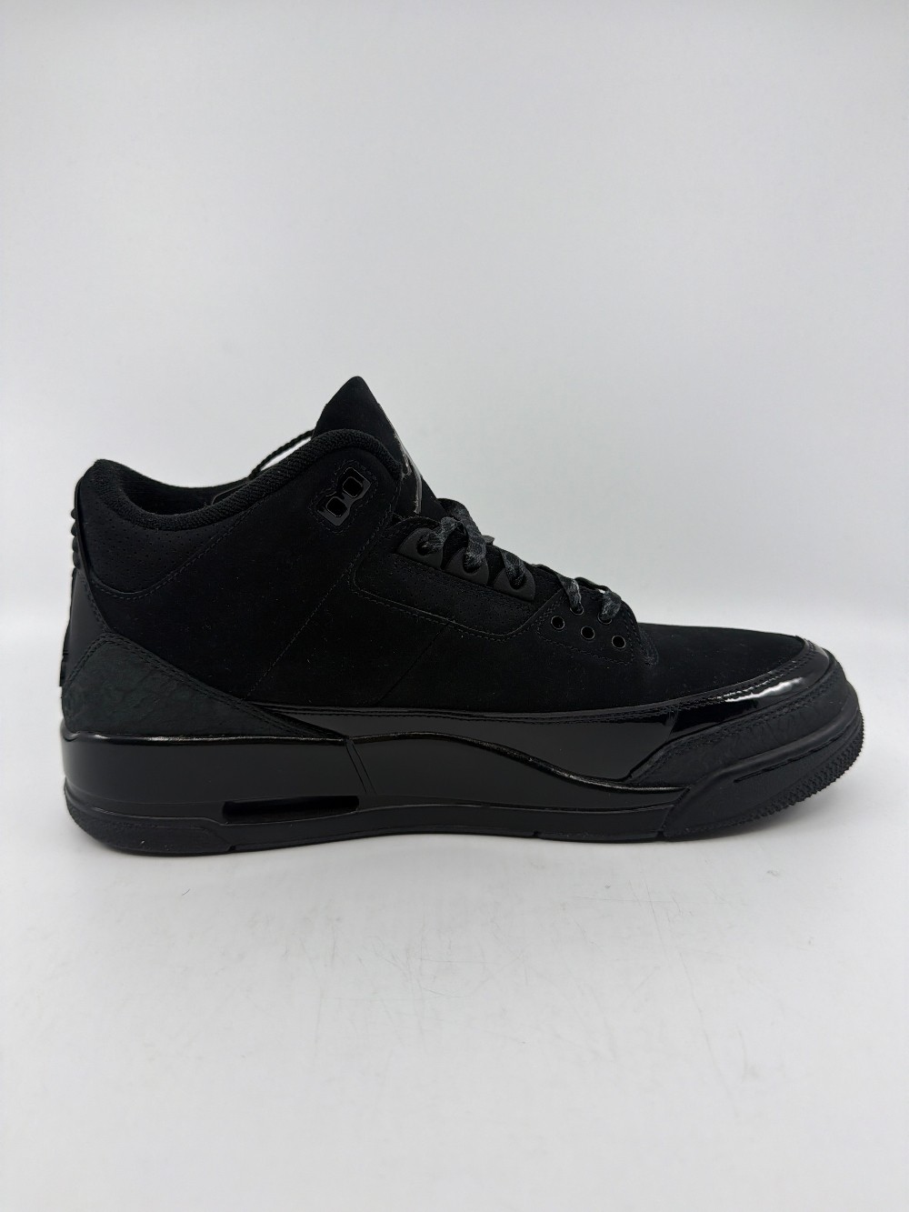*VNDS* AJ 3 - BLACK CAT (2025)