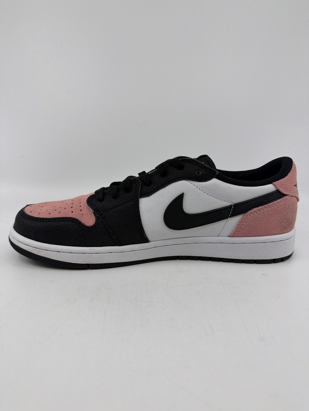 *VNDS* AJ 1 LOW - BLEACHED CORAL