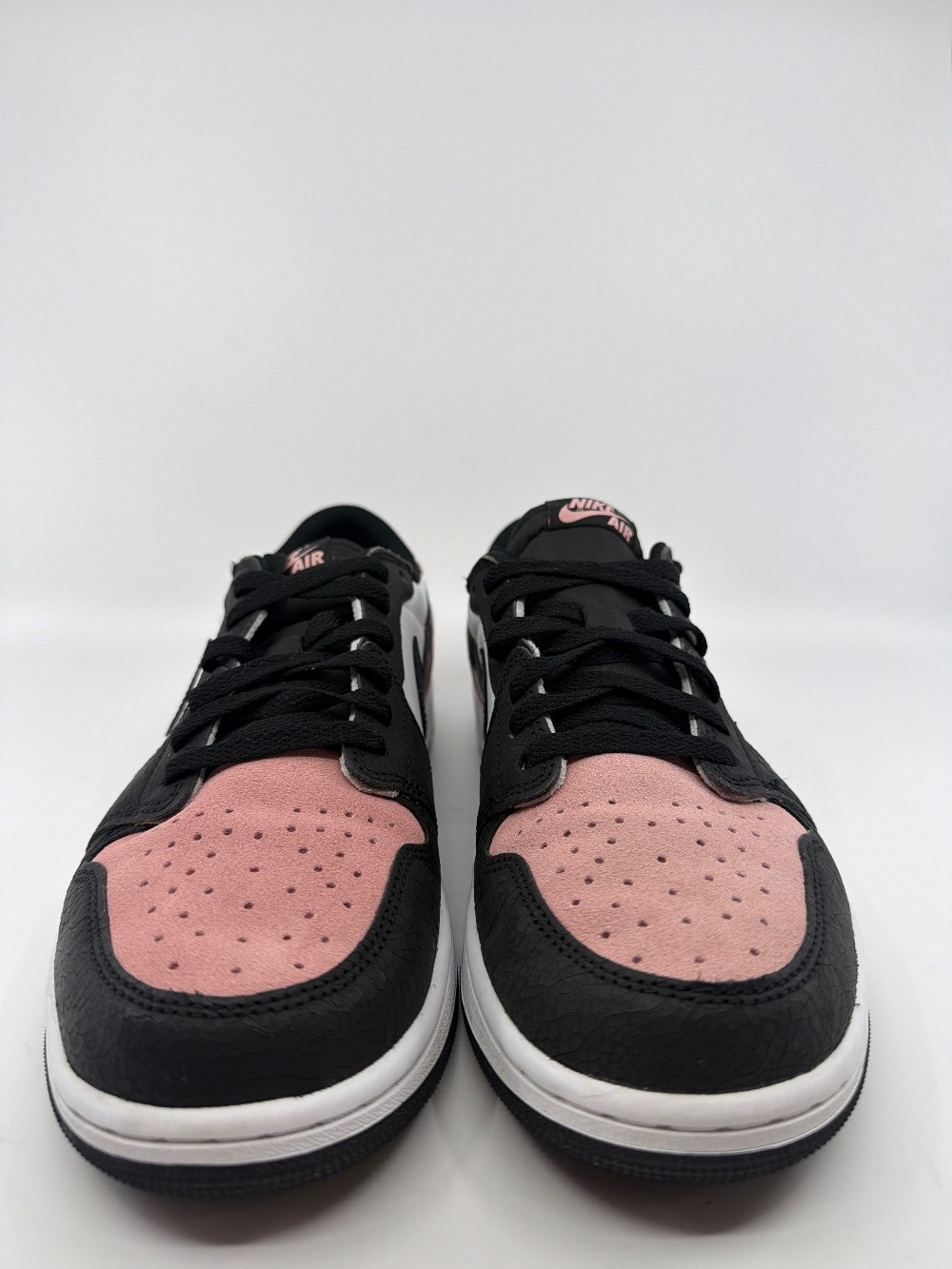 *VNDS* AJ 1 LOW - BLEACHED CORAL