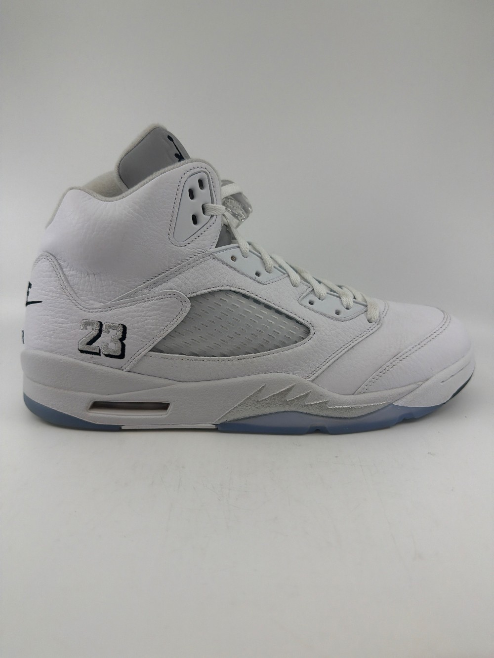 *USED* AJ 5 - WHITE METALLIC (2026)