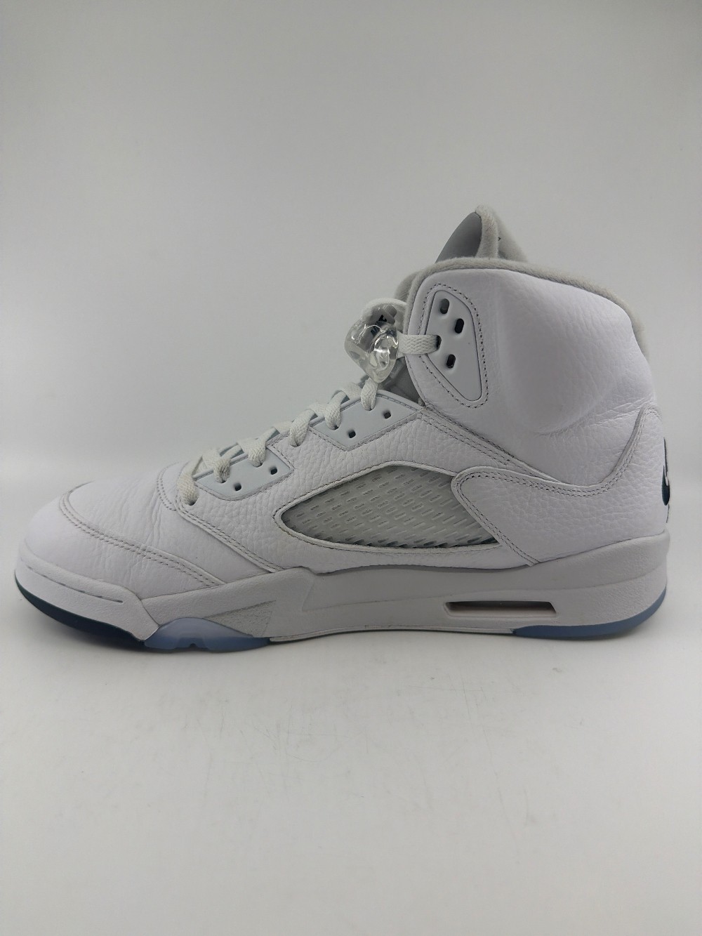 *USED* AJ 5 - WHITE METALLIC (2026)