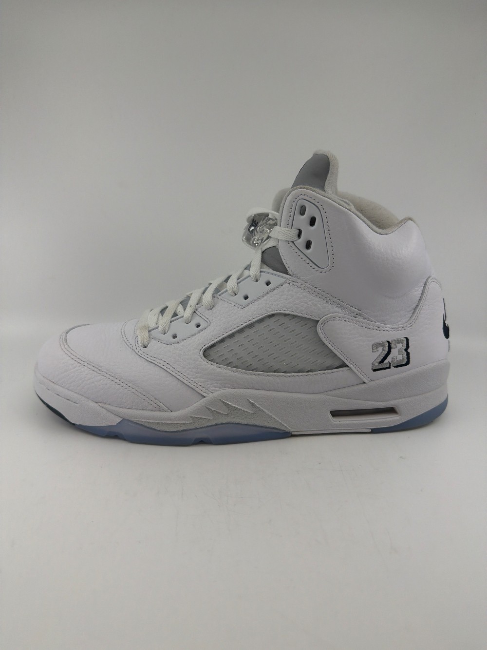 *USED* AJ 5 - WHITE METALLIC (2026)