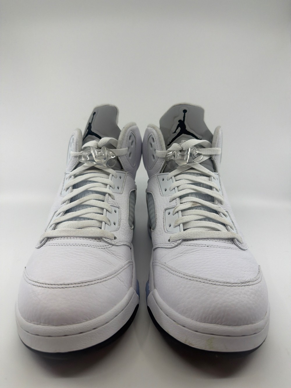 *USED* AJ 5 - WHITE METALLIC (2026)