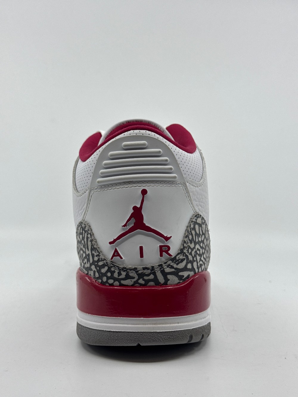 *USED/NO BOX* AJ 3 - CARDINAL RED
