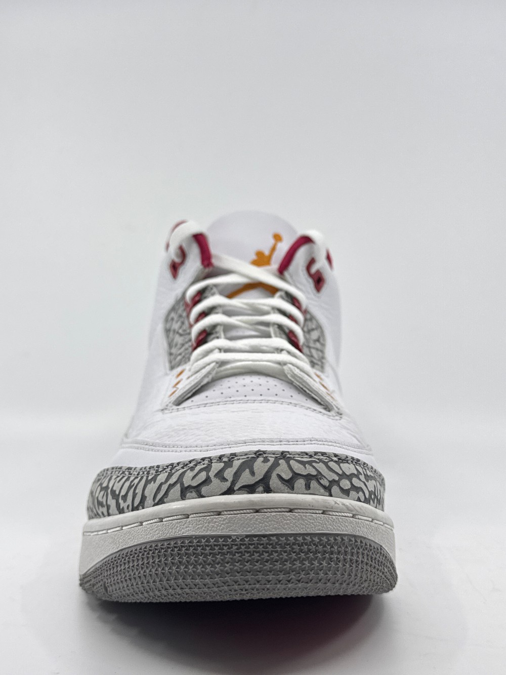 *USED/NO BOX* AJ 3 - CARDINAL RED