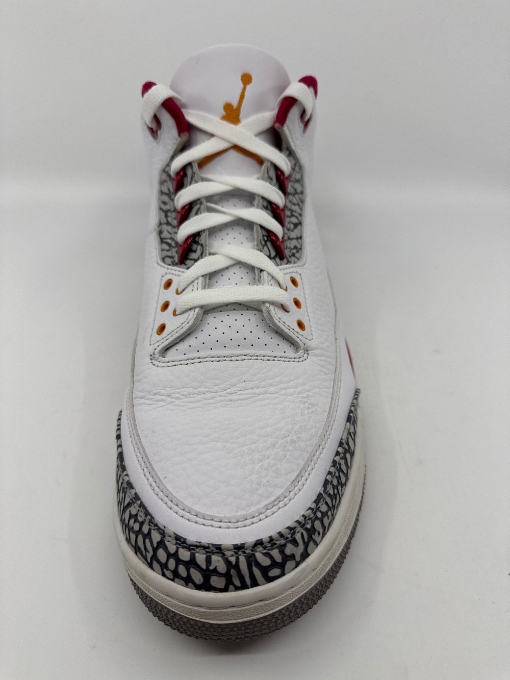 *USED/NO BOX* AJ 3 - CARDINAL RED
