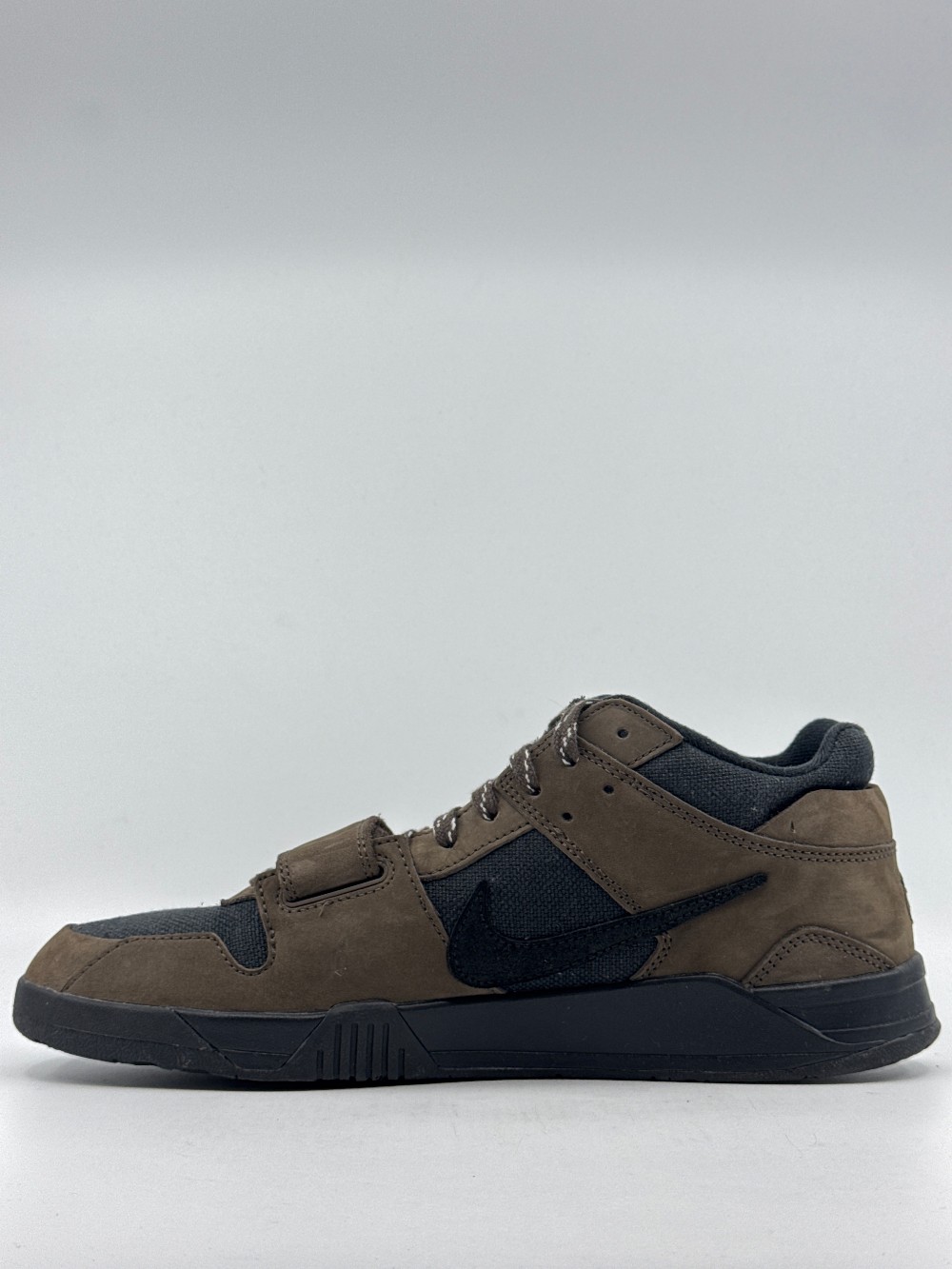 *USED/NO BOX* JORDAN X TRAVIS SCOTT JUMPMAN JACK - DARK MOCHA