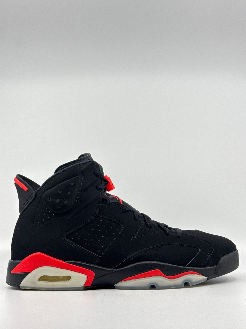 *USED/NO BOX* AJ 6 - BLACK INFRARED (2019)