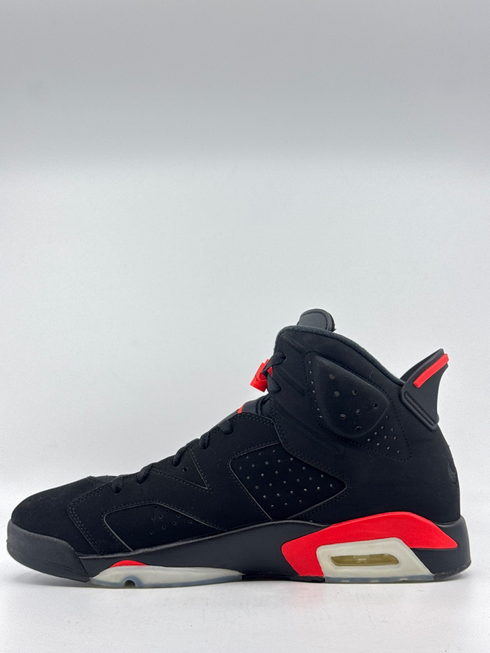 *USED/NO BOX* AJ 6 - BLACK INFRARED (2019)