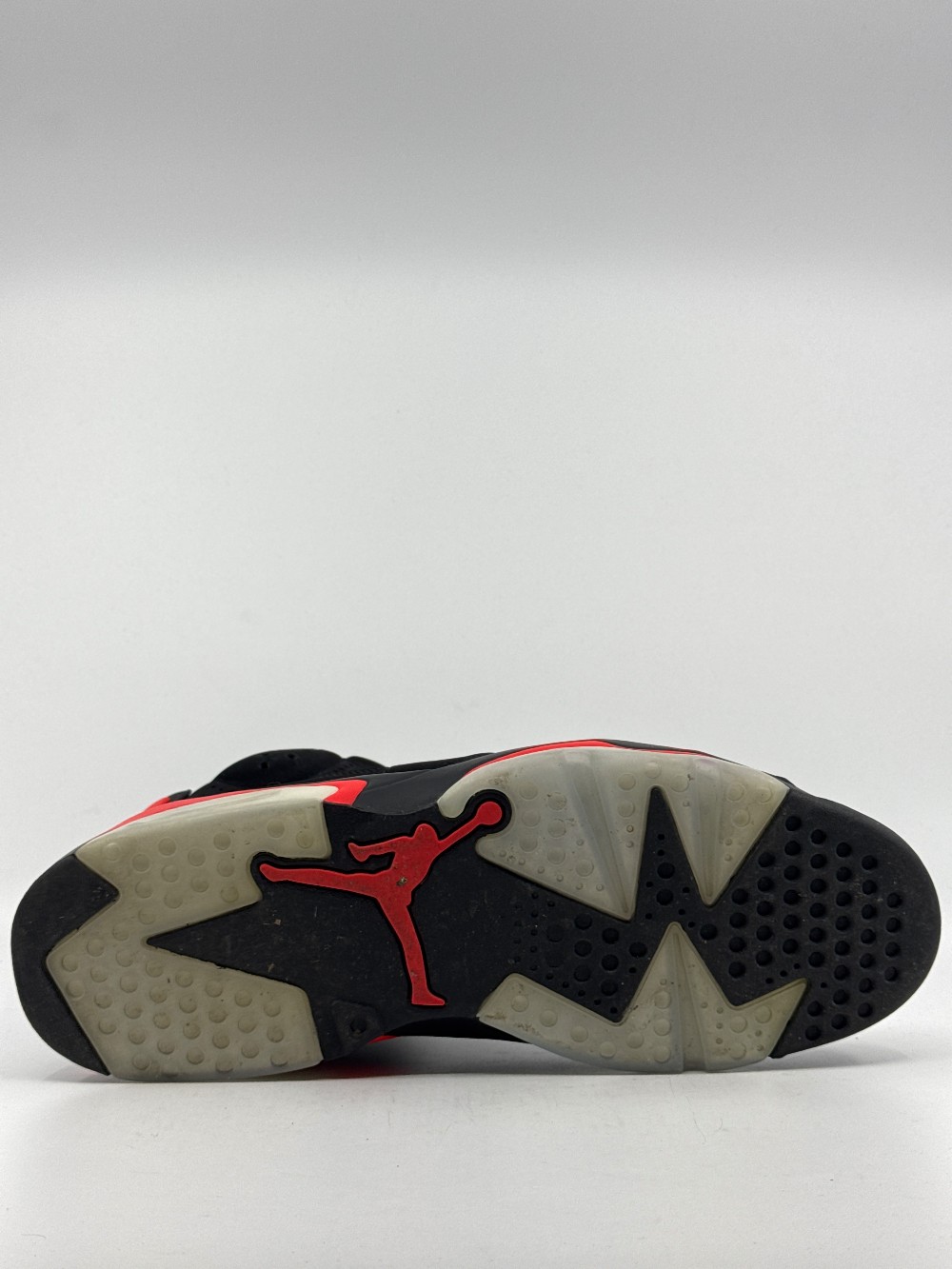 *USED/NO BOX* AJ 6 - BLACK INFRARED (2019)