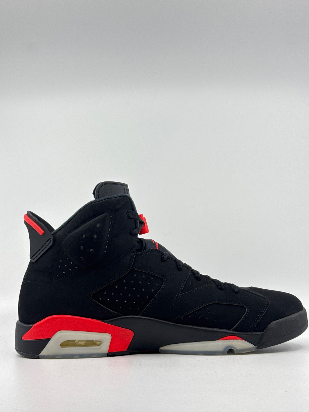 *USED/NO BOX* AJ 6 - BLACK INFRARED (2019)
