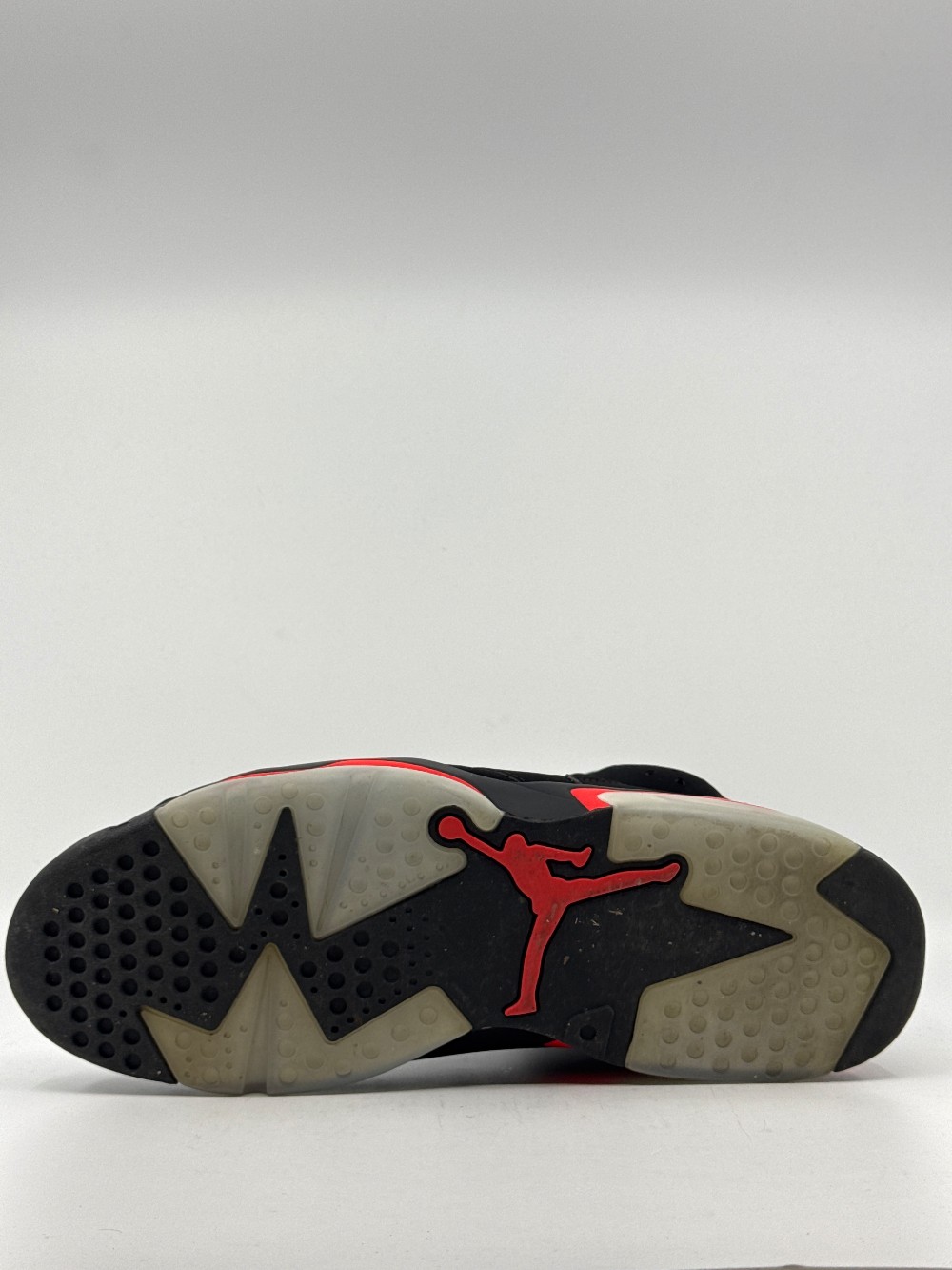 *USED/NO BOX* AJ 6 - BLACK INFRARED (2019)