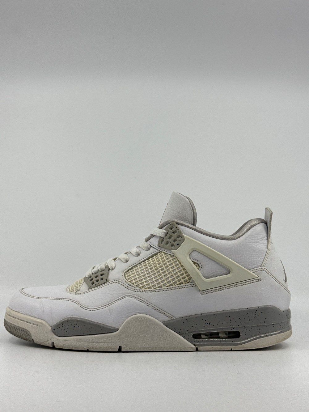 *USED/NO BOX* AJ 4 - WHITE OREO (2021)