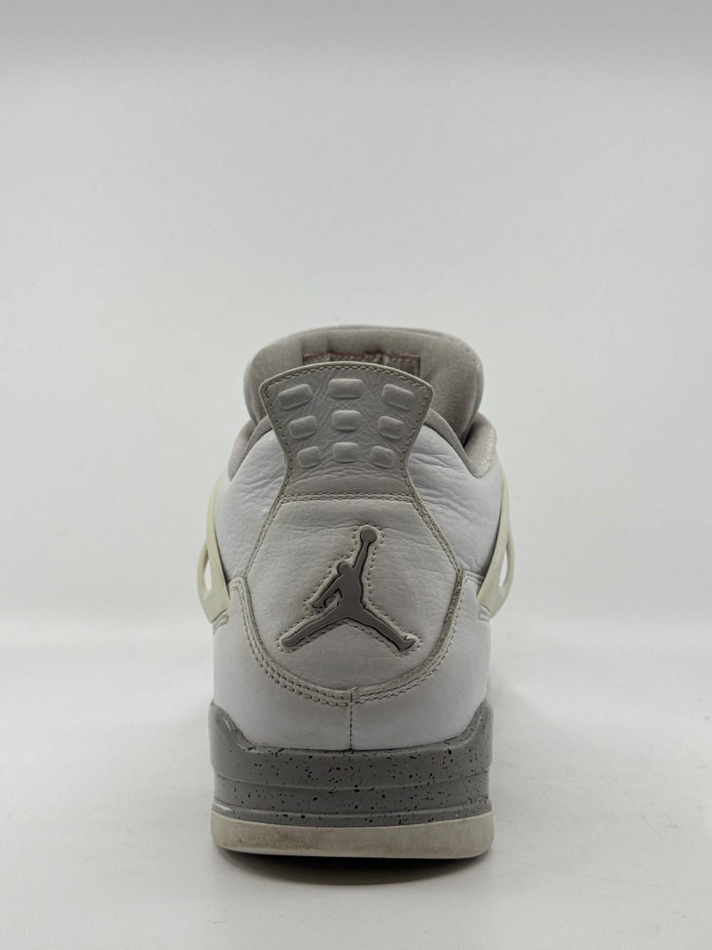 *USED/NO BOX* AJ 4 - WHITE OREO (2021)
