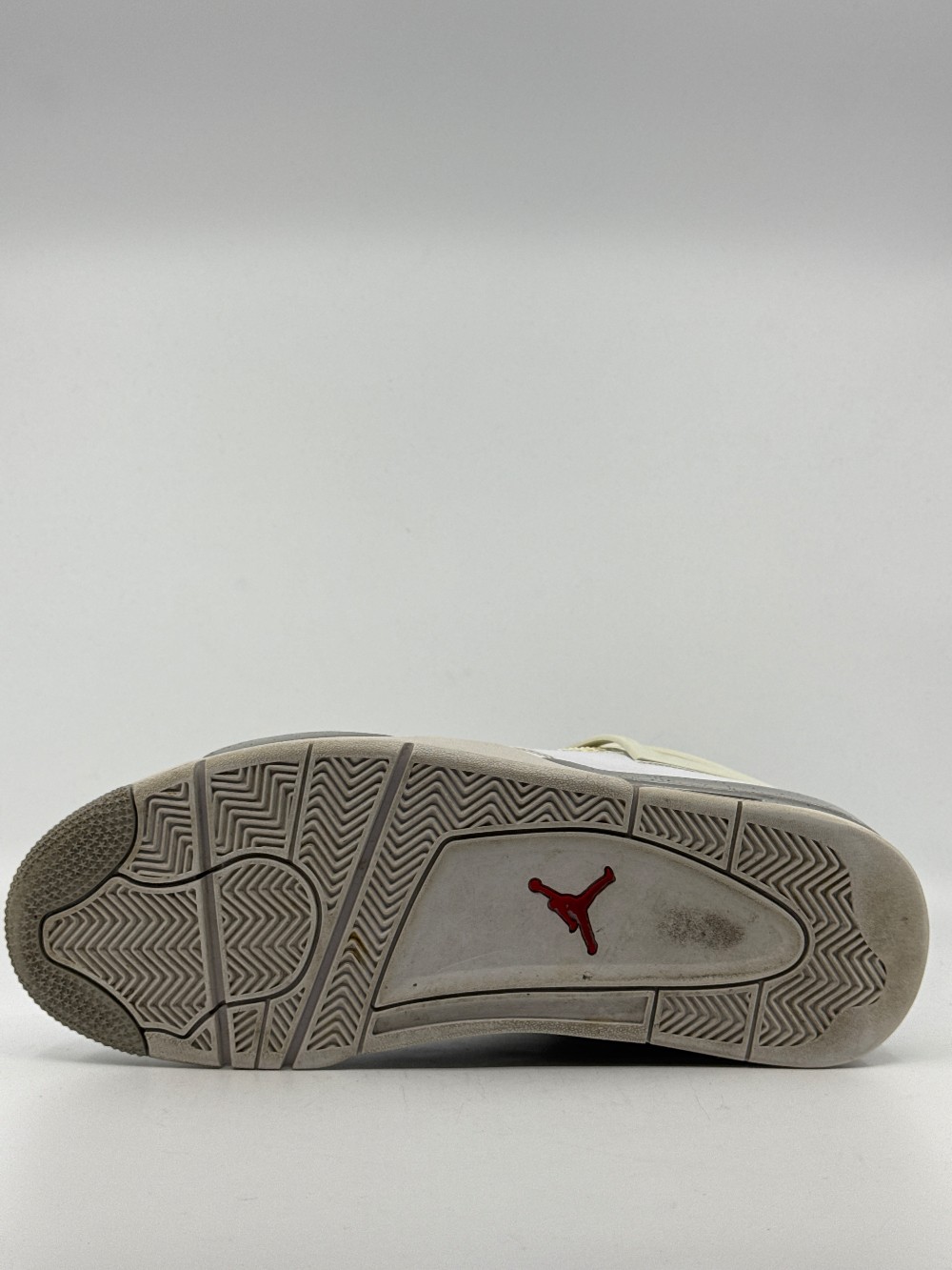*USED/NO BOX* AJ 4 - WHITE OREO (2021)