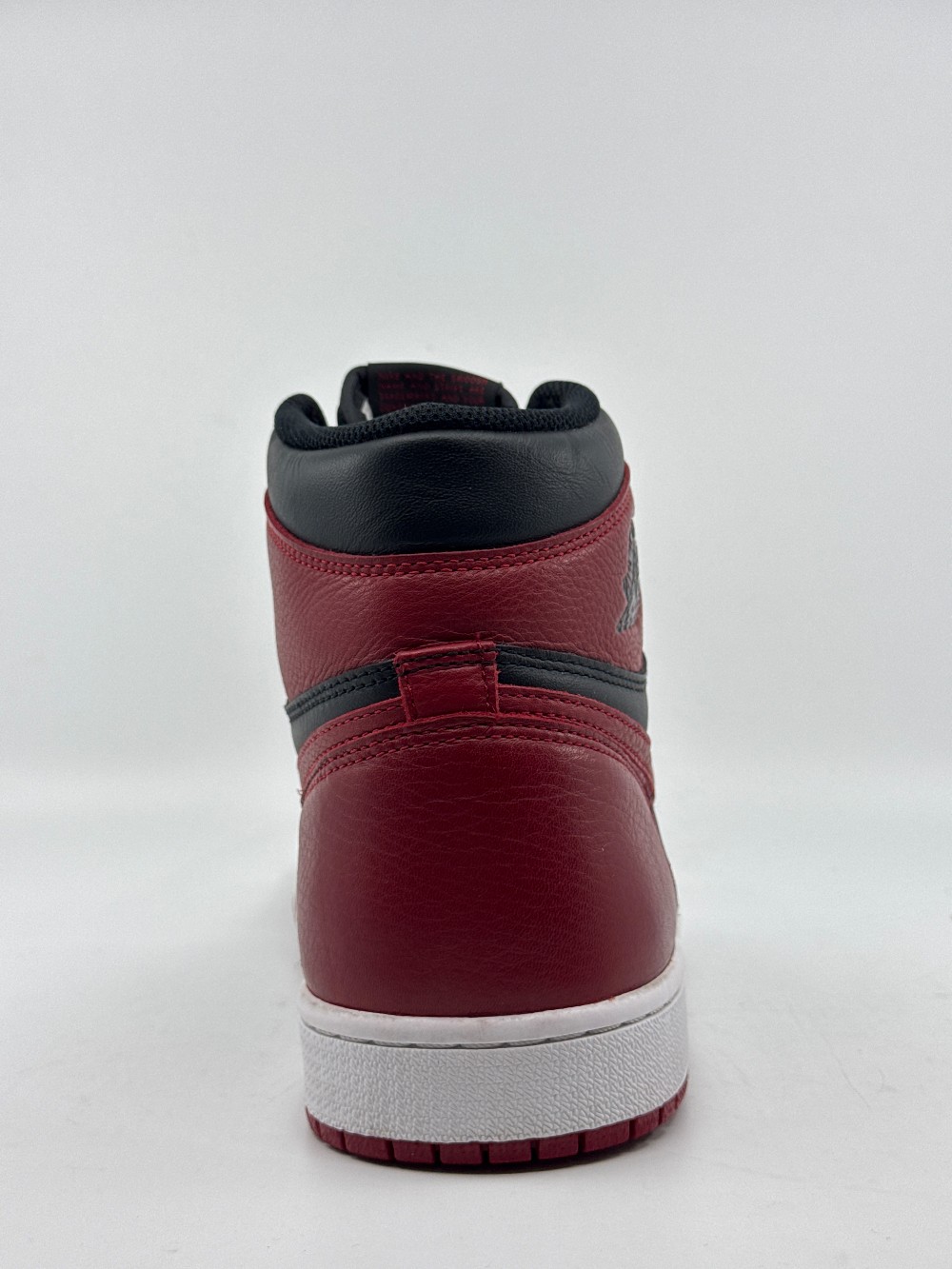 *USED* AJ 1 - BRED BANNED (2016)
