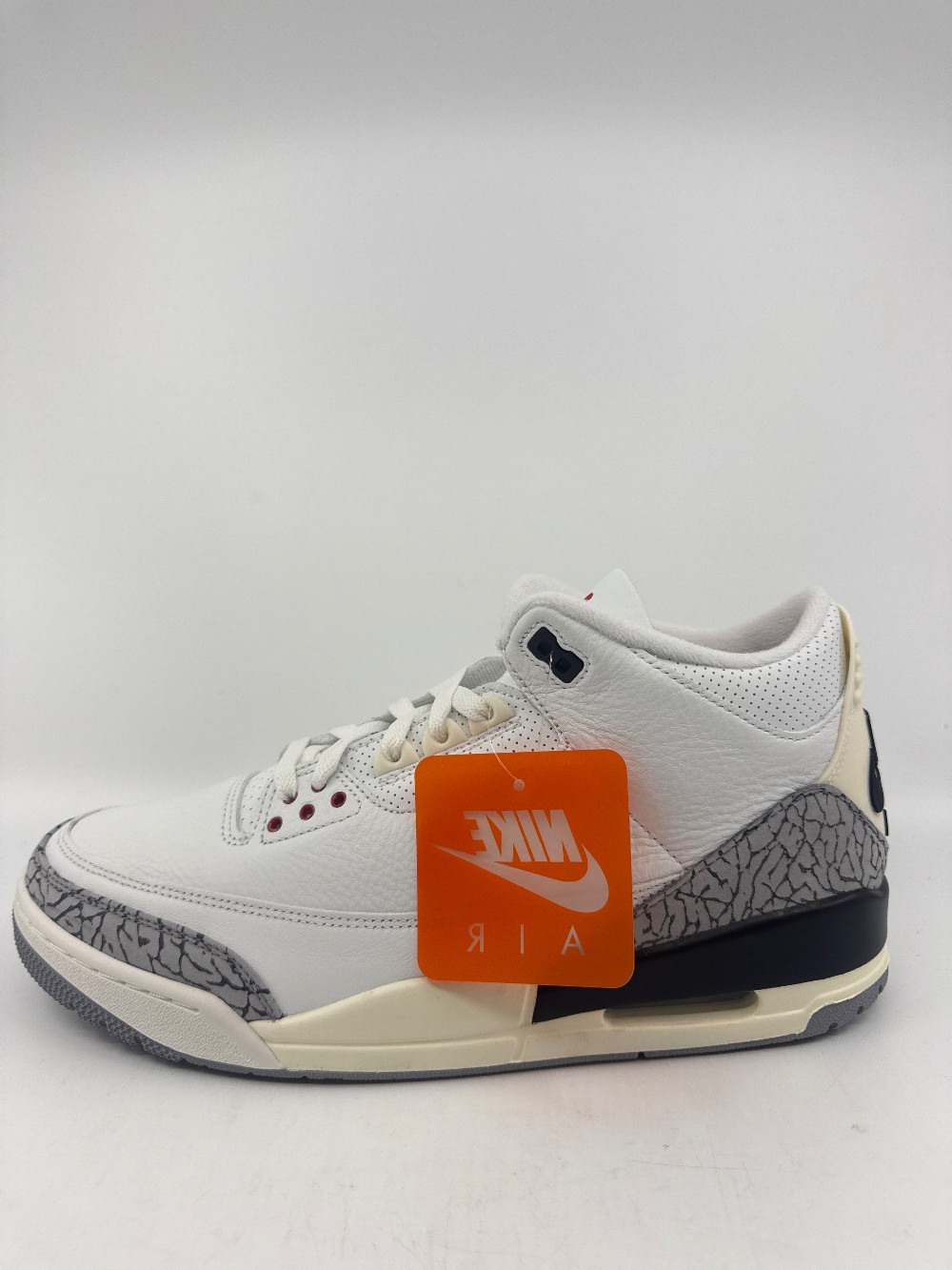 AJ 3 - WHITE CEMENT REIMAGINED