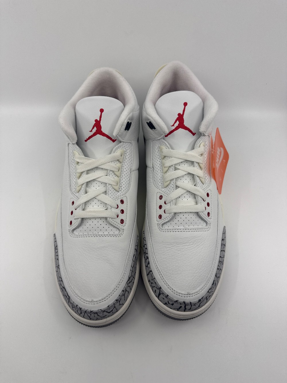 AJ 3 - WHITE CEMENT REIMAGINED