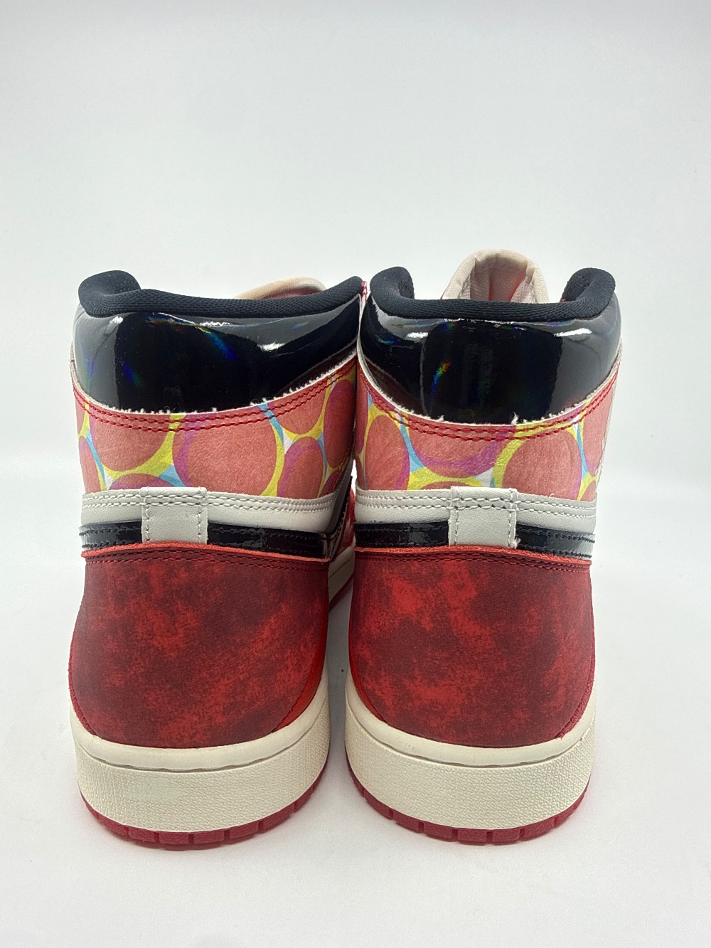 AJ 1 - SPIDER-MAN ACROSS THE SPIDER-VERSE