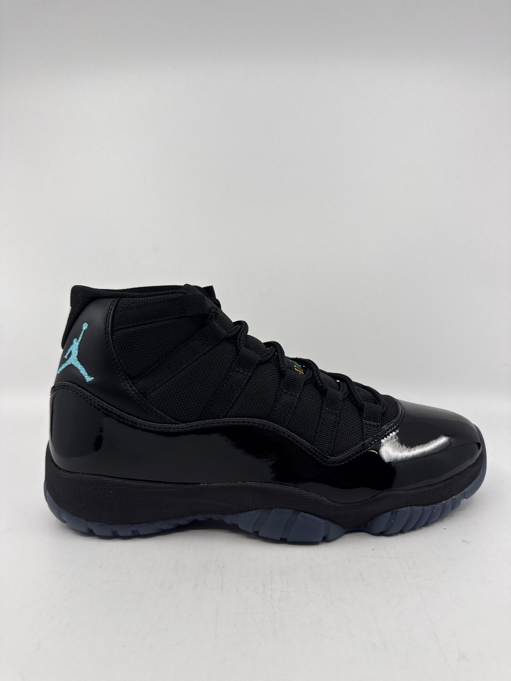 AJ 11 - GAMMA BLUE (2025)
