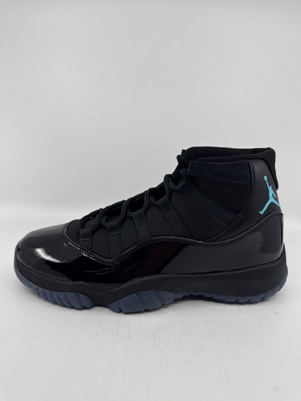 AJ 11 - GAMMA BLUE (2025)