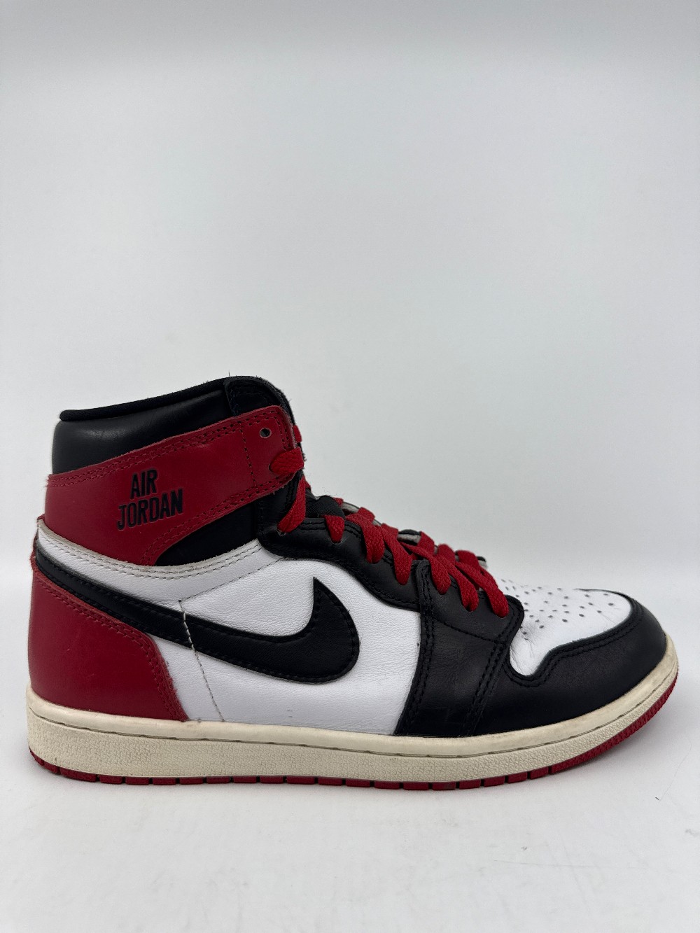 *USED/REP BOX* AJ 1 - BLACK TOE REIMAGINED