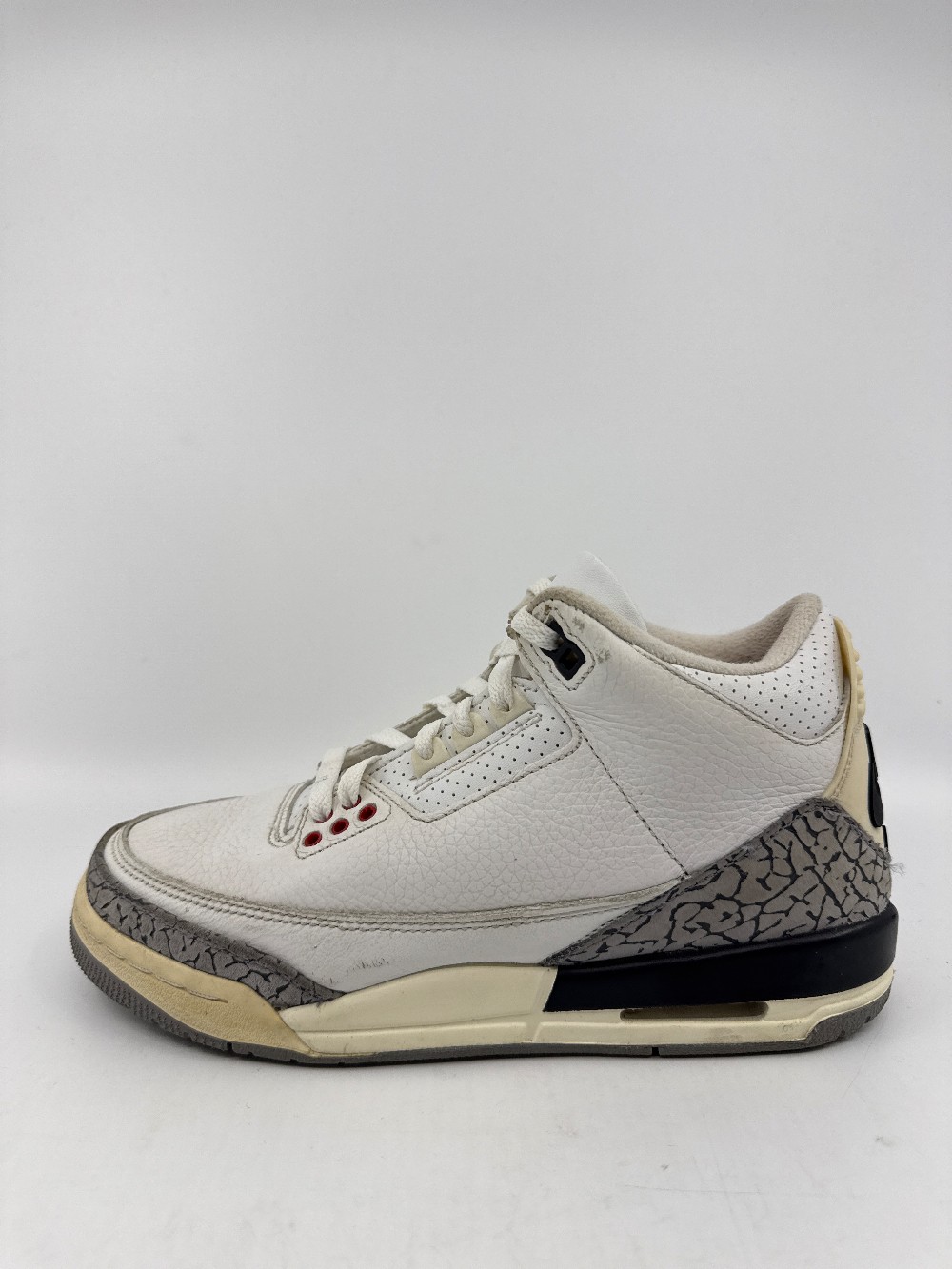 *USED/REP BOX* AJ 3 (GS) - WHITE CEMENT REIMAGINED