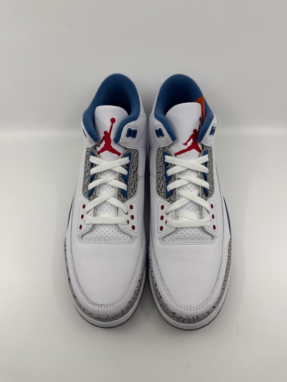 AJ 3 - TRUE BLUE (2026)