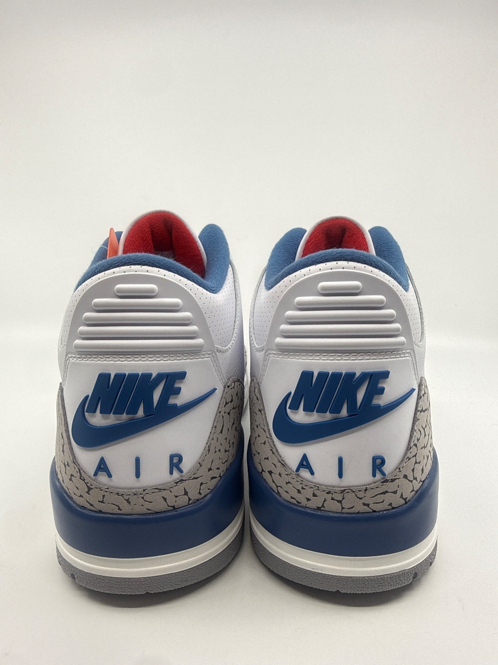 AJ 3 - TRUE BLUE (2026)
