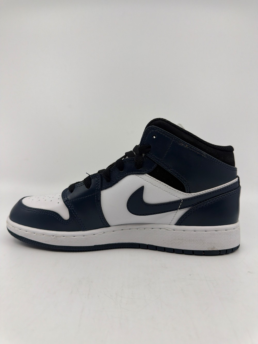 *USED/REP BOX* AJ 1 MID (GS) - ARMORY NAVY