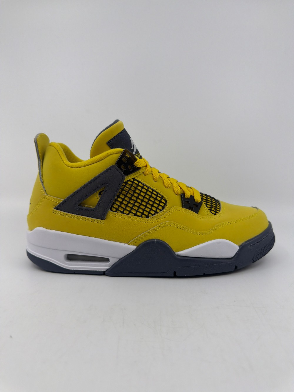 AJ 4 (GS) - LIGHTNING (2021)