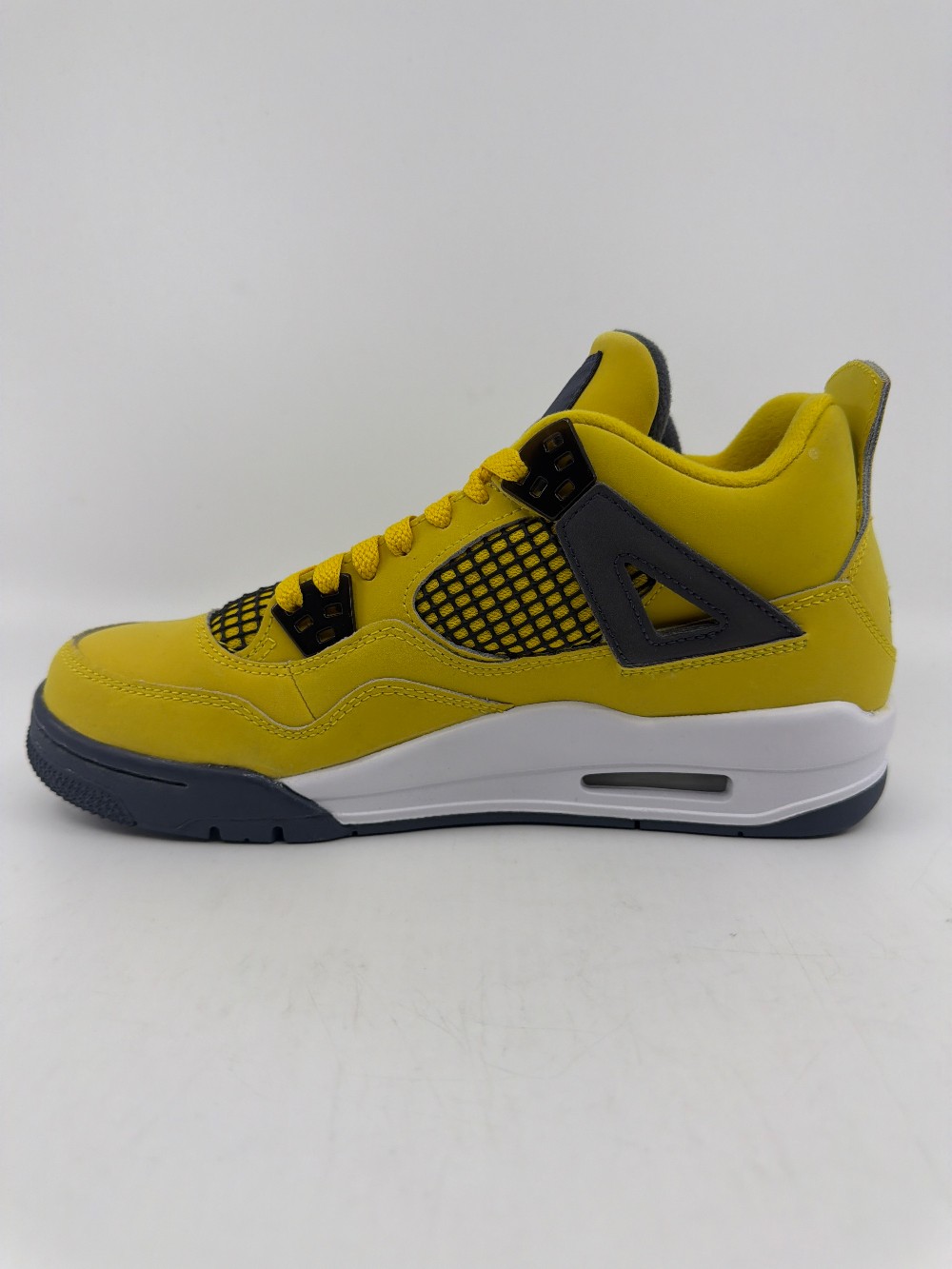AJ 4 (GS) - LIGHTNING (2021)