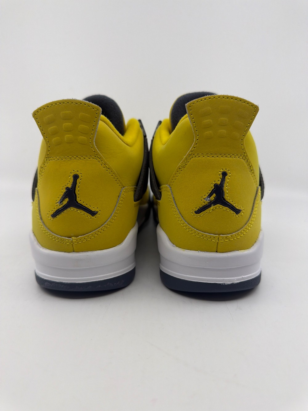 AJ 4 (GS) - LIGHTNING (2021)