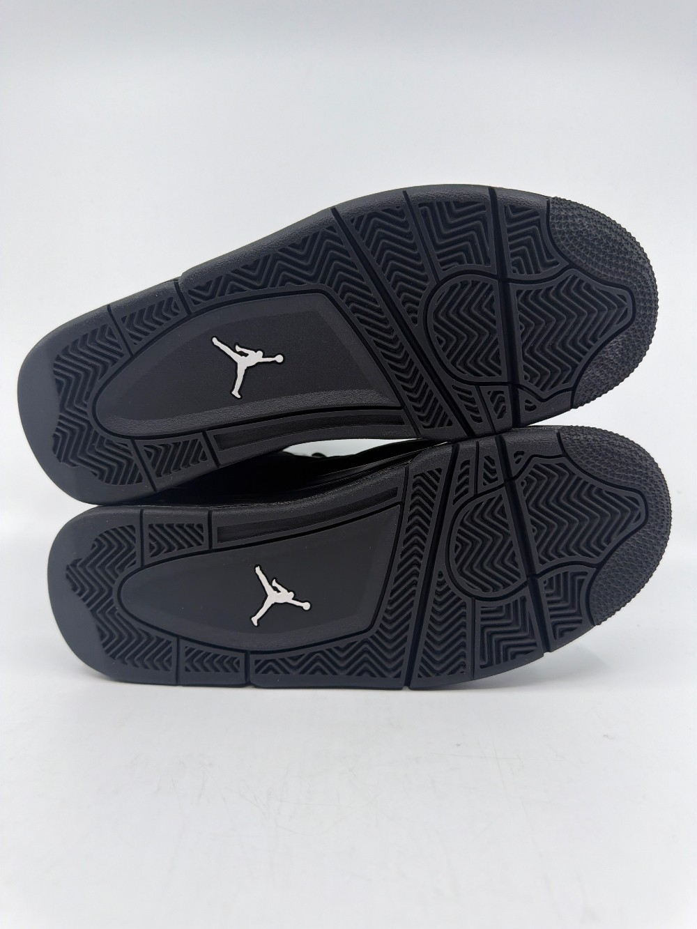 AJ 4 (GS) - BLACK CAT (2025)