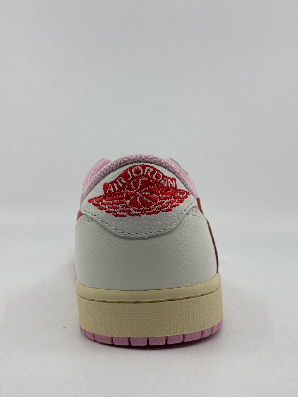 AJ 1 LOW X TRAVIS SCOTT - TROPICAL PINK