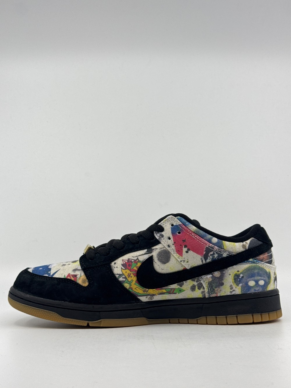 NIKE SB DUNK LOW X SUPREME - RAMMELLZEE